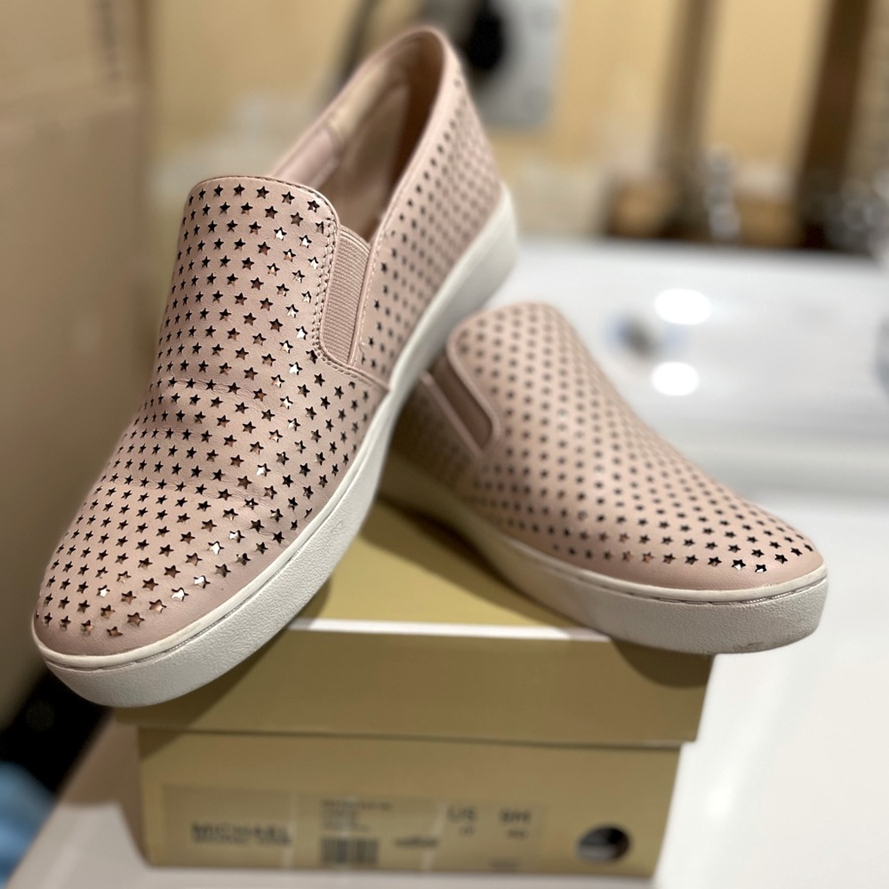 Michael Kors Keaton Perforated Leather Slip On Sneakers -Size 9